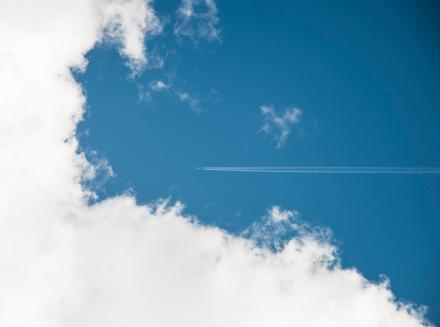 Самолёт в облаках